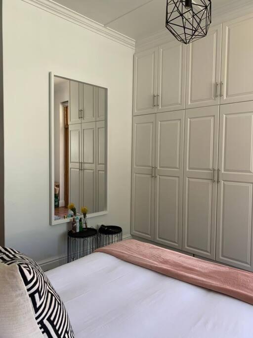 1-Bedroom Sea Point Gem - Perfect Location! Le Cap Extérieur photo