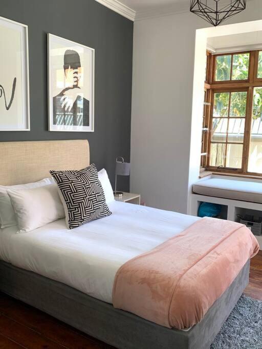 1-Bedroom Sea Point Gem - Perfect Location! Le Cap Extérieur photo